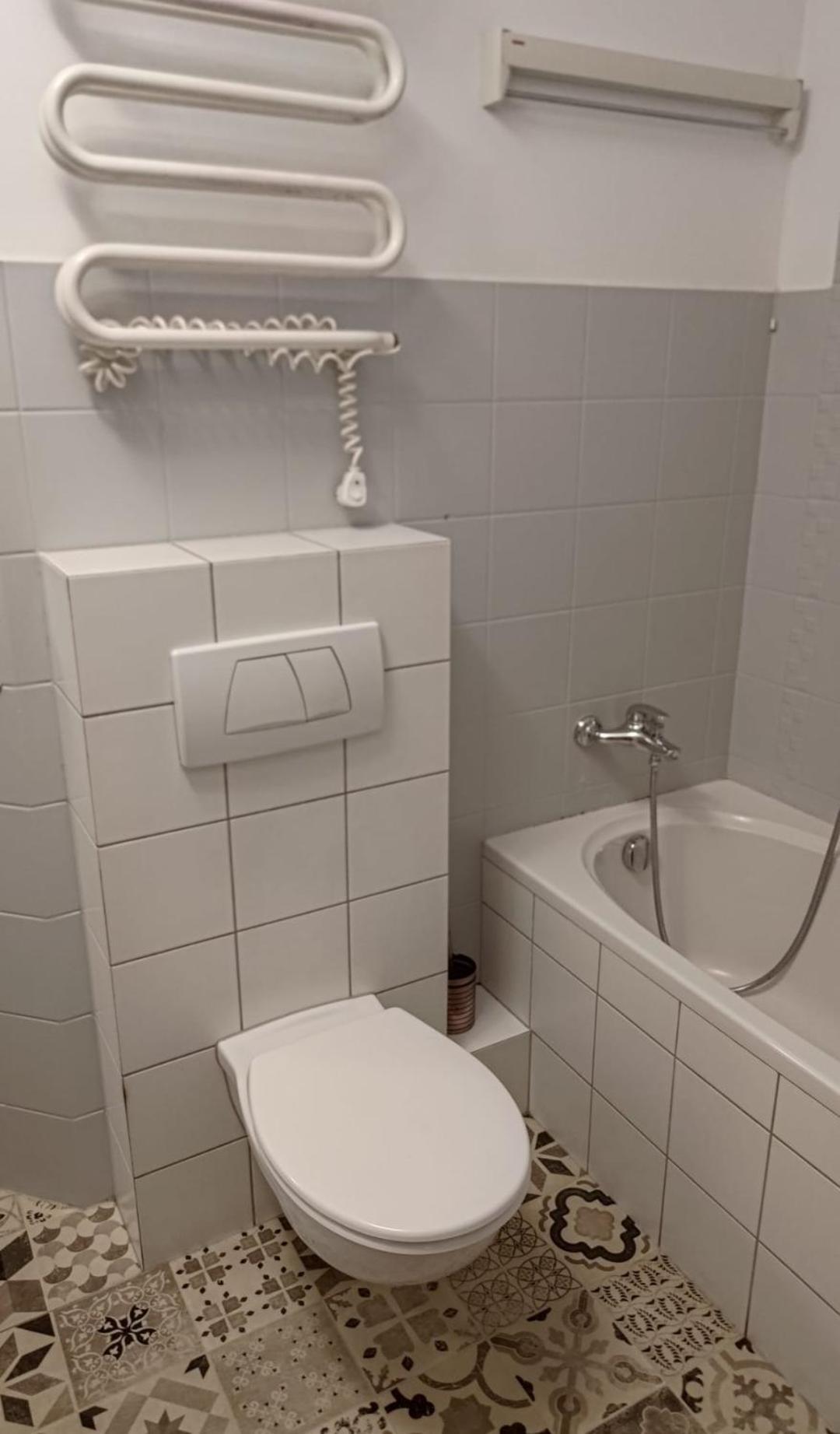 100mk2 Per Night * Breslau